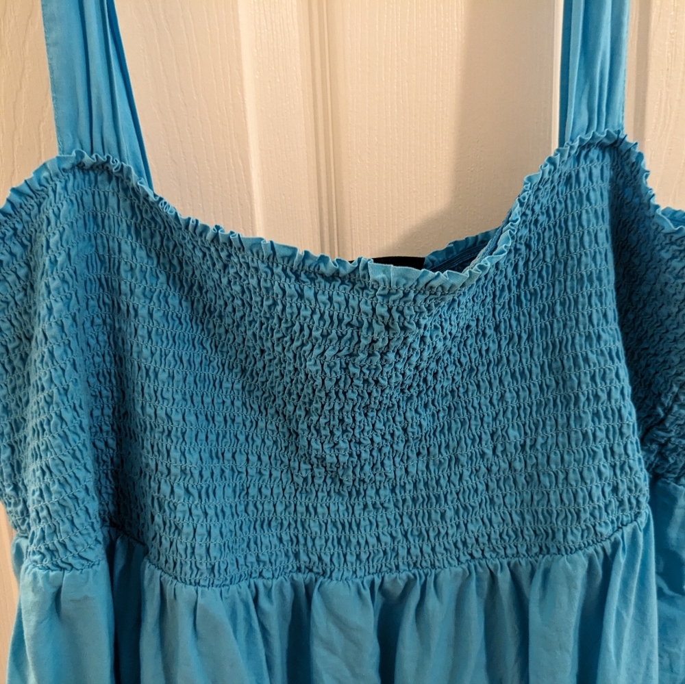 🔴3/$15 Lane Bryant aqua, sleeveless, smocked top, size 18/20 - Picture 6 of 8
